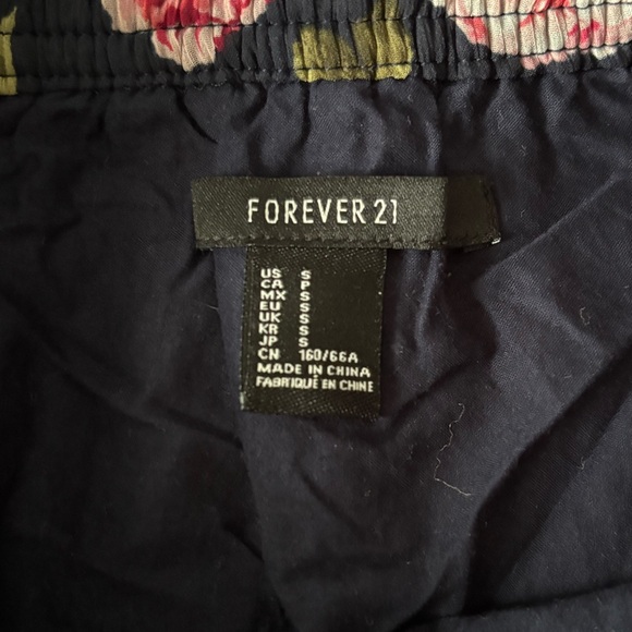 Forever 21 Floral Skirt - Picture 4 of 4